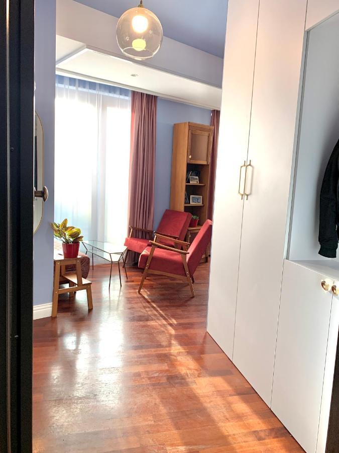 Downtown Italian Studio Bucarest Esterno foto
