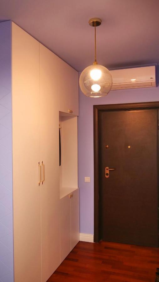 Downtown Italian Studio Bucarest Esterno foto